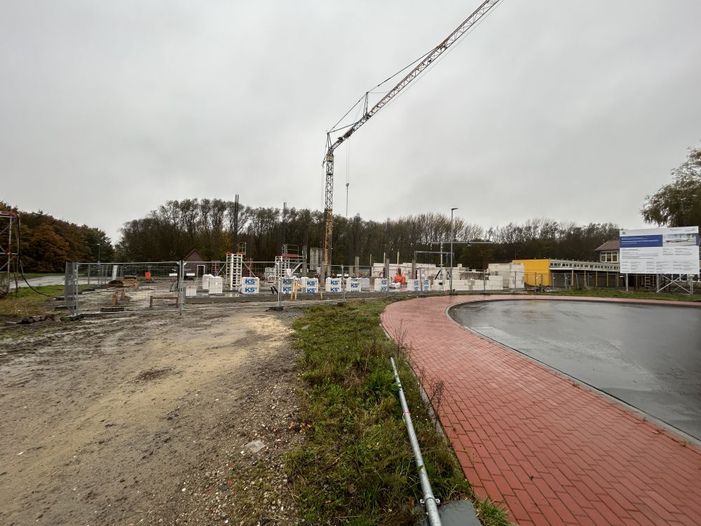 2023 11 13 Neubau SH FAH Herstellung Rollschicht Waende